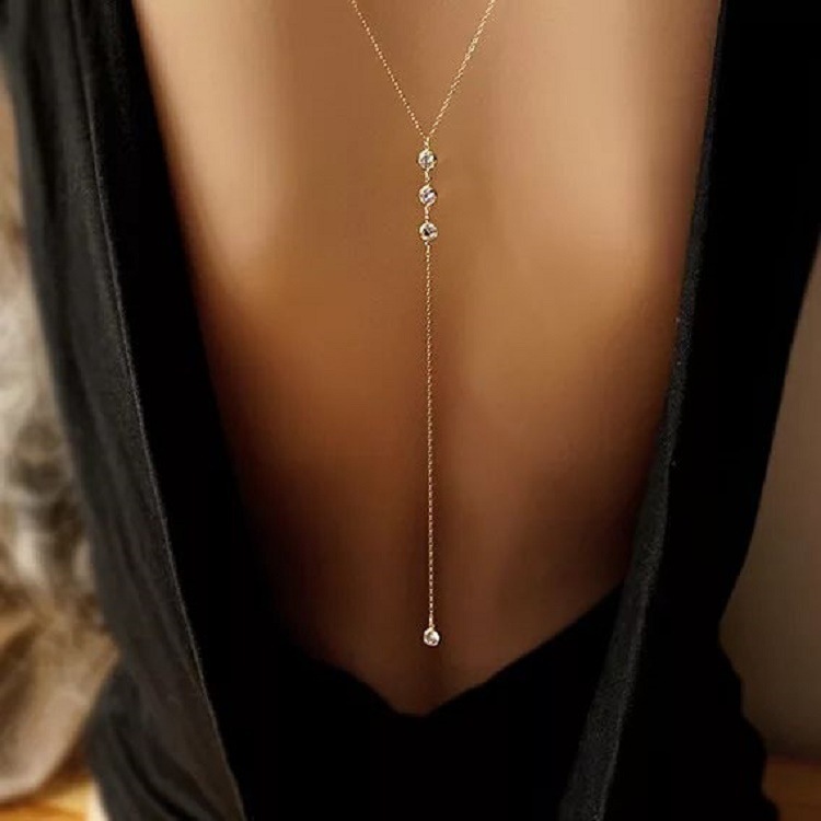 Body Jewelry Back - Collier chaîne arrière en strass pour